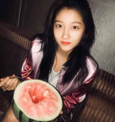 吃瓜长沙刘欣图片,街头美食与网络热点的碰撞