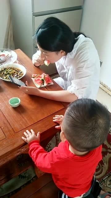 姨妈吃瓜了,揭秘娱乐圈幕后风云